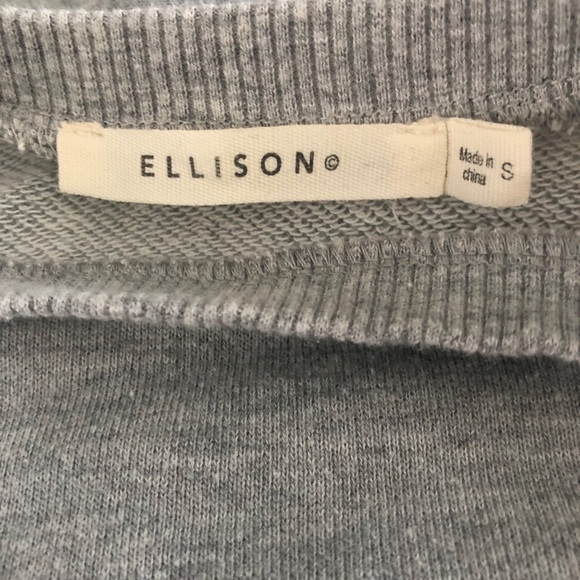 Cropped High-Low Sweatshirt - Picture 16 of 16